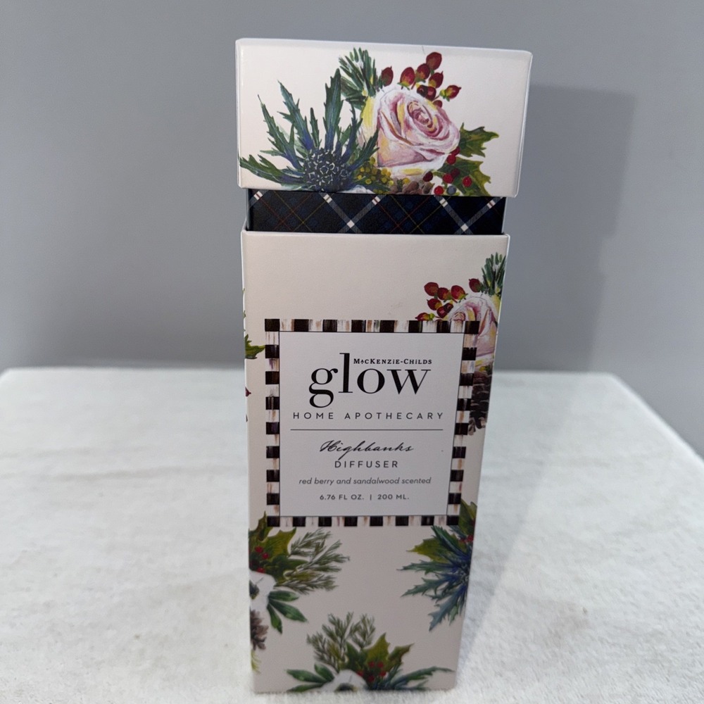 Mackenzie Childs Glow Highbanks Diffuser Red Berry And Sandalwood Scented